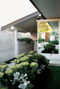 The Gardens of Eden livre jardin jardins innovant projets de jardins durable durabilité conseils jardinage durable interview entretiens jardinier nouveau webshop librairie acheter commander en ligne Chic Gardens magazine