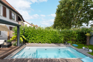 Plaisir maxi, format miniDécouvrez la piscine Stark de LPW Pools