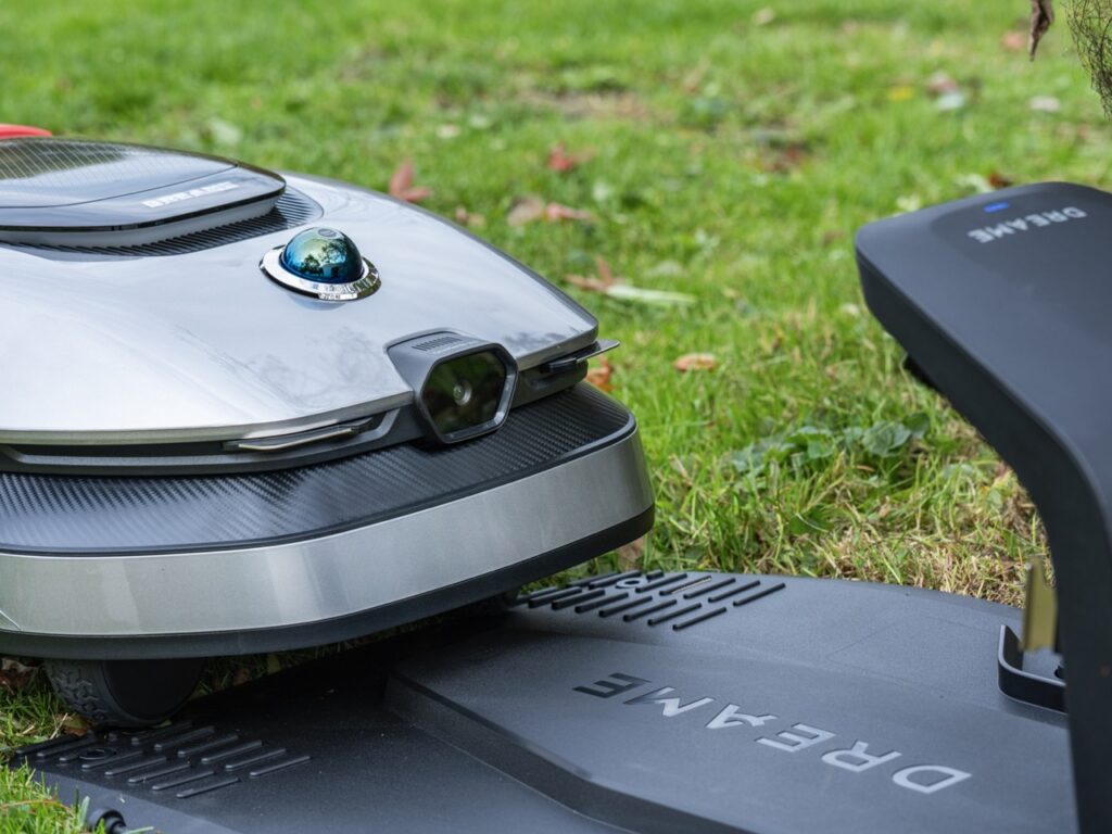 TESTÉ : Dreame A2 – Une tondeuse robot LiDAR haute précision pour l'entretien de votre gazon